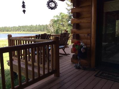 Luxury Lakefront Lodge